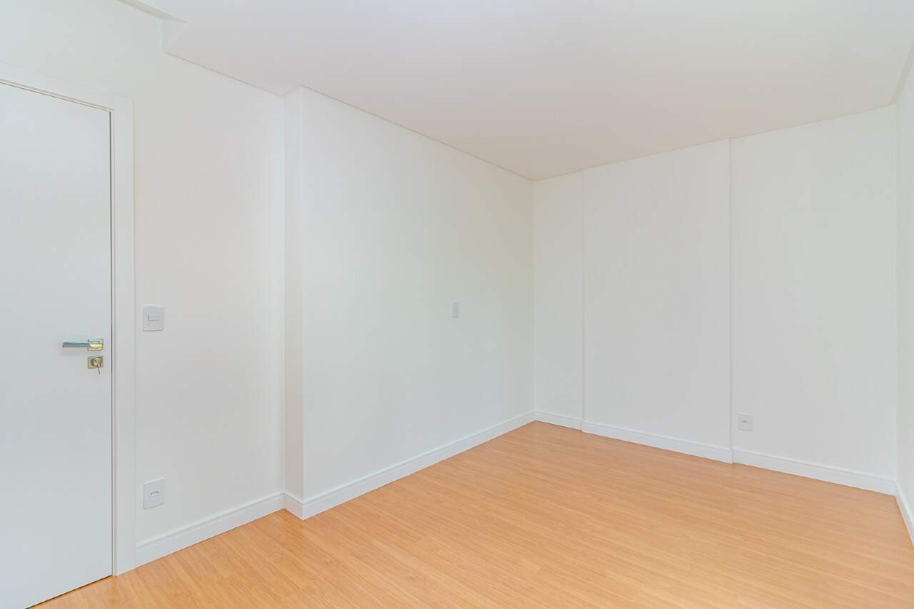 Apartamento à venda no Praia Brava: 