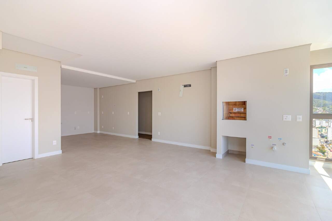 Apartamento de 2 quartos, 137m² no bairro 2 Quadra Centro, em Balneário Camboriú | Eu Corretor