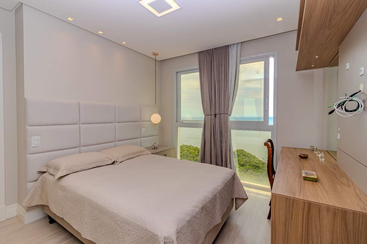 Apartamento à venda no Pioneiros: 