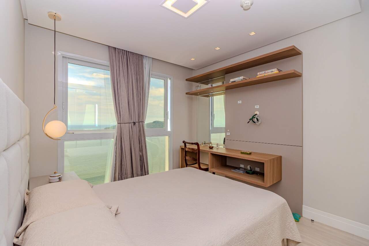 Apartamento à venda no Pioneiros: 