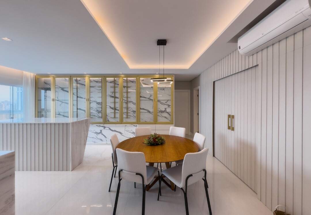 Apartamento à venda no Pioneiros: