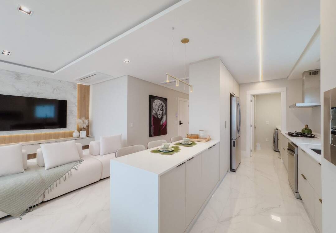 Apartamento à venda no Pioneiros: 