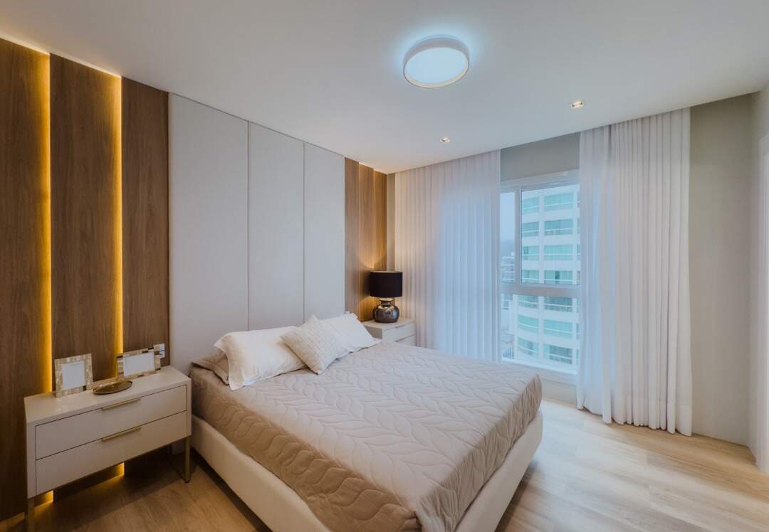 Apartamento à venda no Pioneiros: 