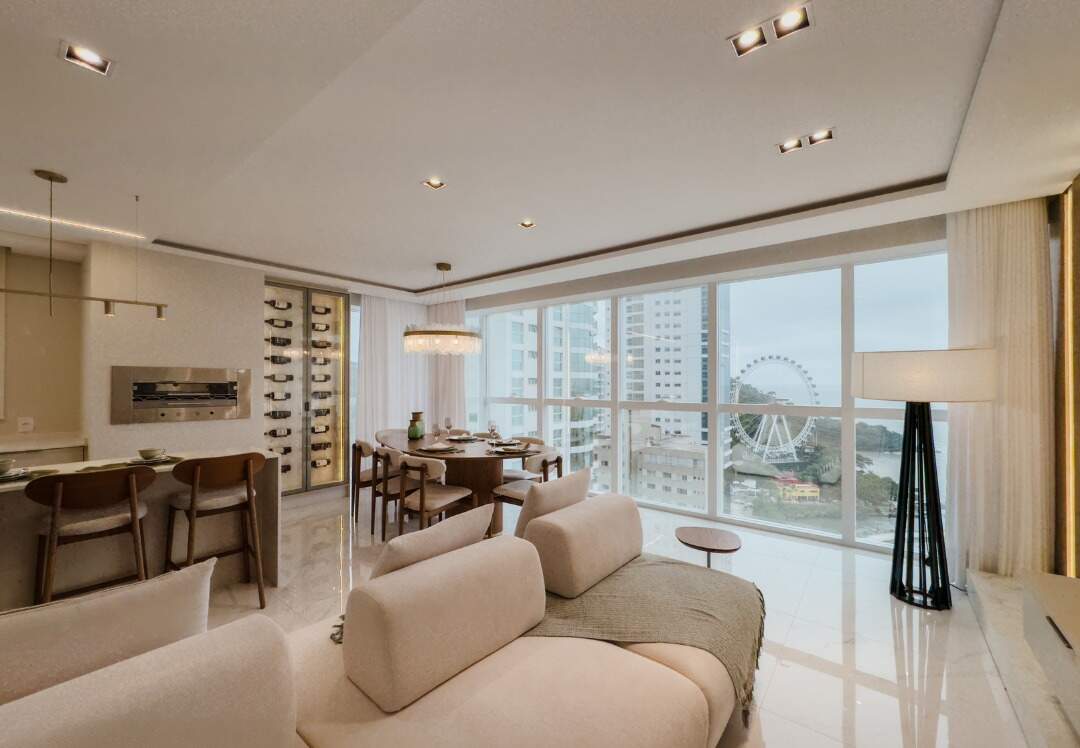 Apartamento à venda no Pioneiros: 