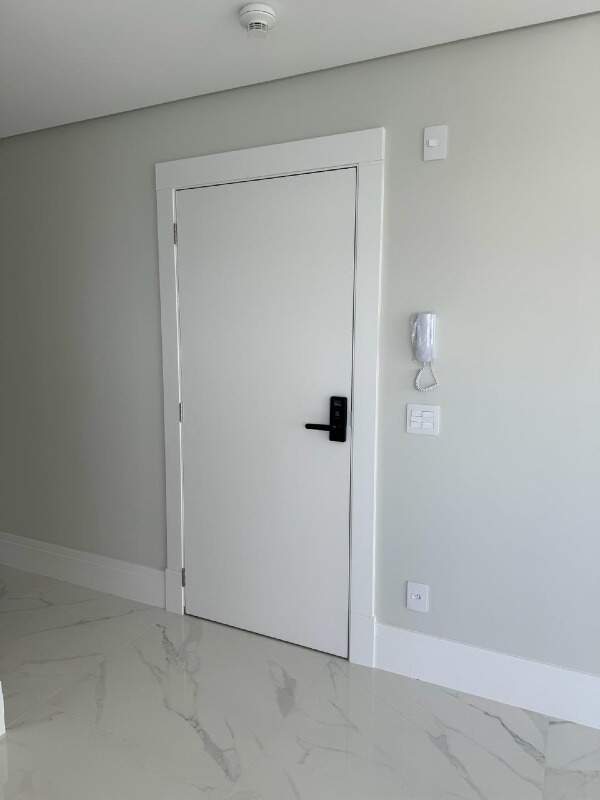 Apartamento à venda no Pioneiros: