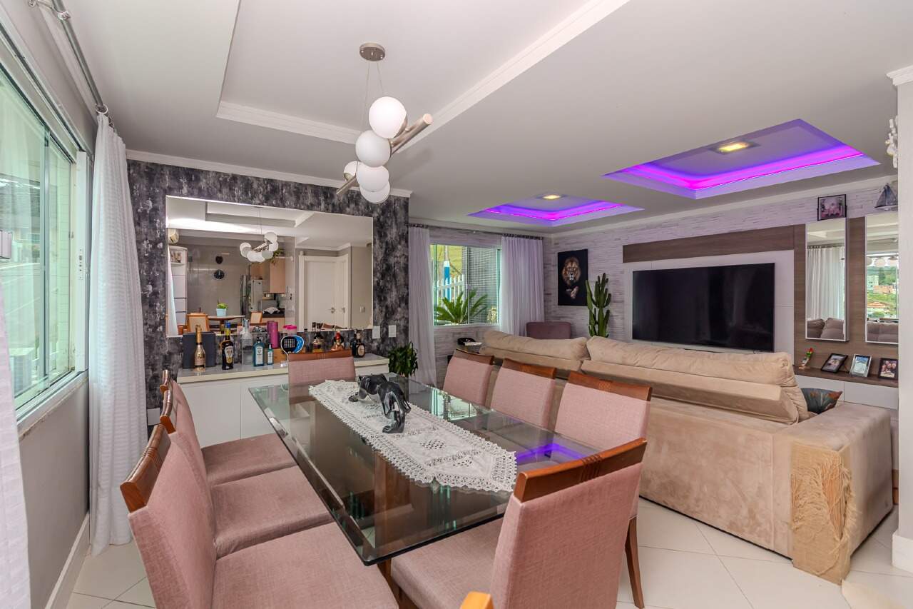 Casa de 3 quartos, 168m² no bairro Ariribá, em Balneário Camboriú | Eu Corretor