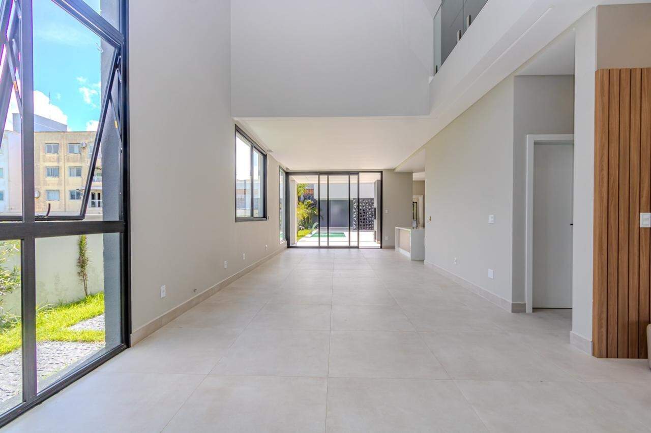 Casa de Condomínio de 4 quartos, 319m² no bairro Centro, em Camboriú | Eu Corretor