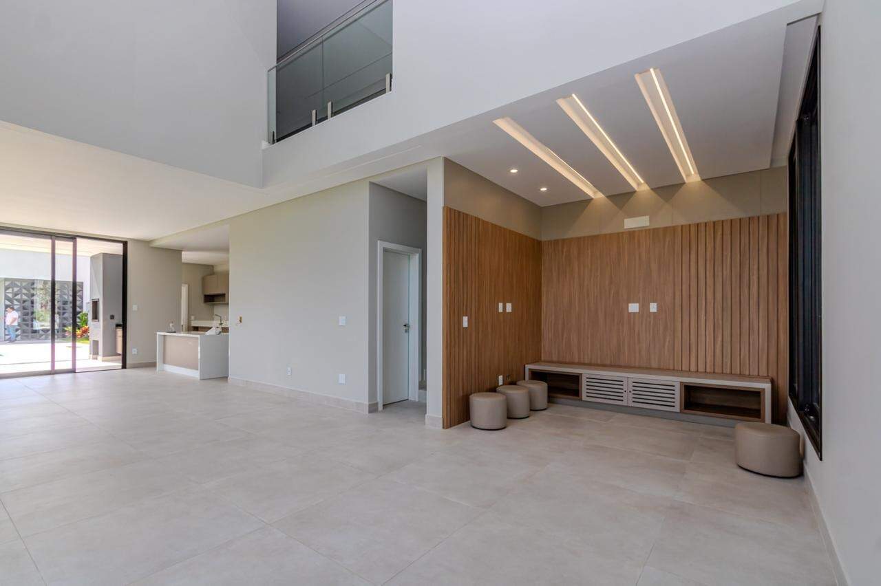 Casa de Condomínio de 4 quartos, 319m² no bairro Centro, em Camboriú | Eu Corretor