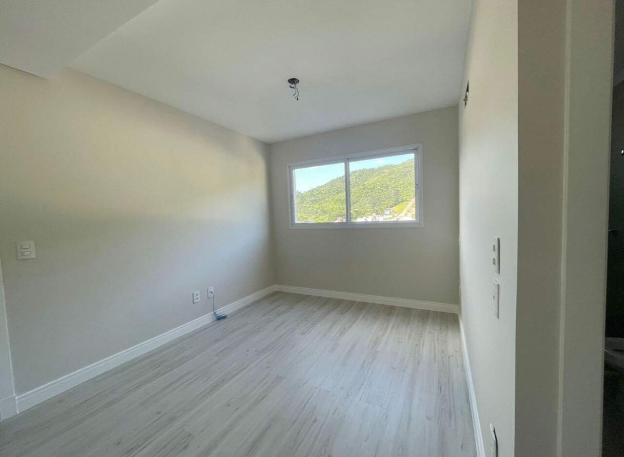 Apartamento à venda no Praia Brava: 