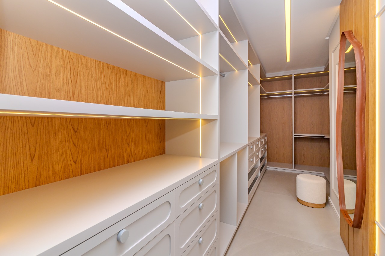 Casa de Condomínio à venda no Santa Regina : 