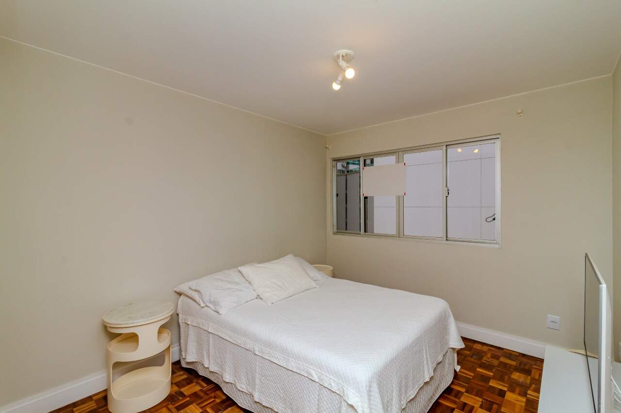 Apartamento à venda no Pioneiros: