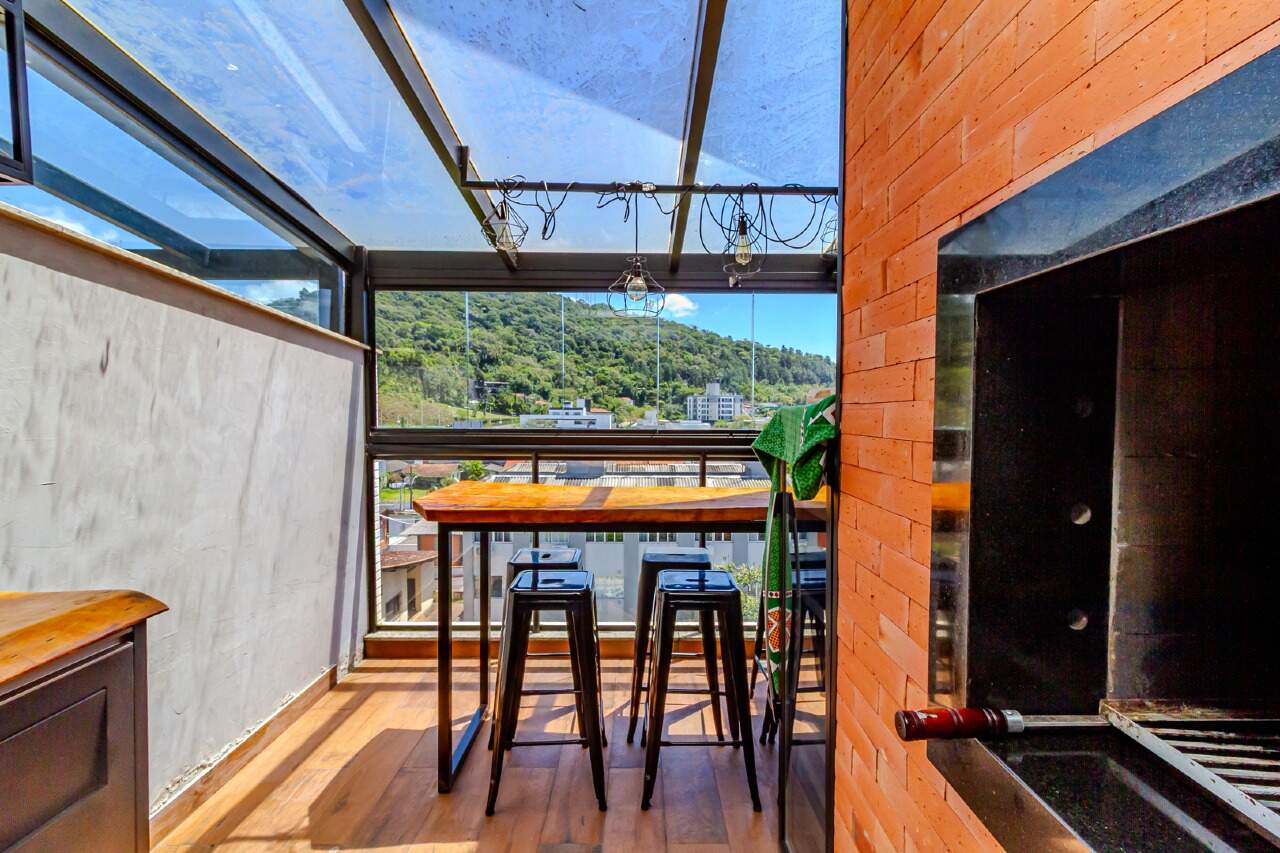 Apartamento diferenciado à venda no Centro: 