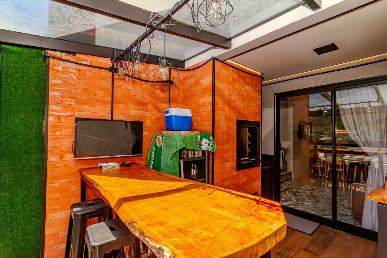 Apartamento diferenciado à venda no Centro: 