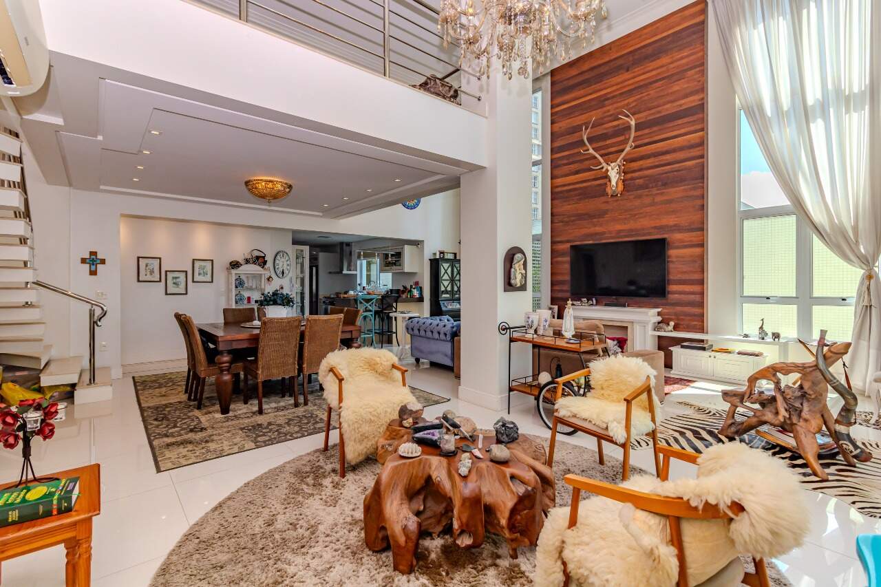 Apartamento diferenciado à venda no Centro: 