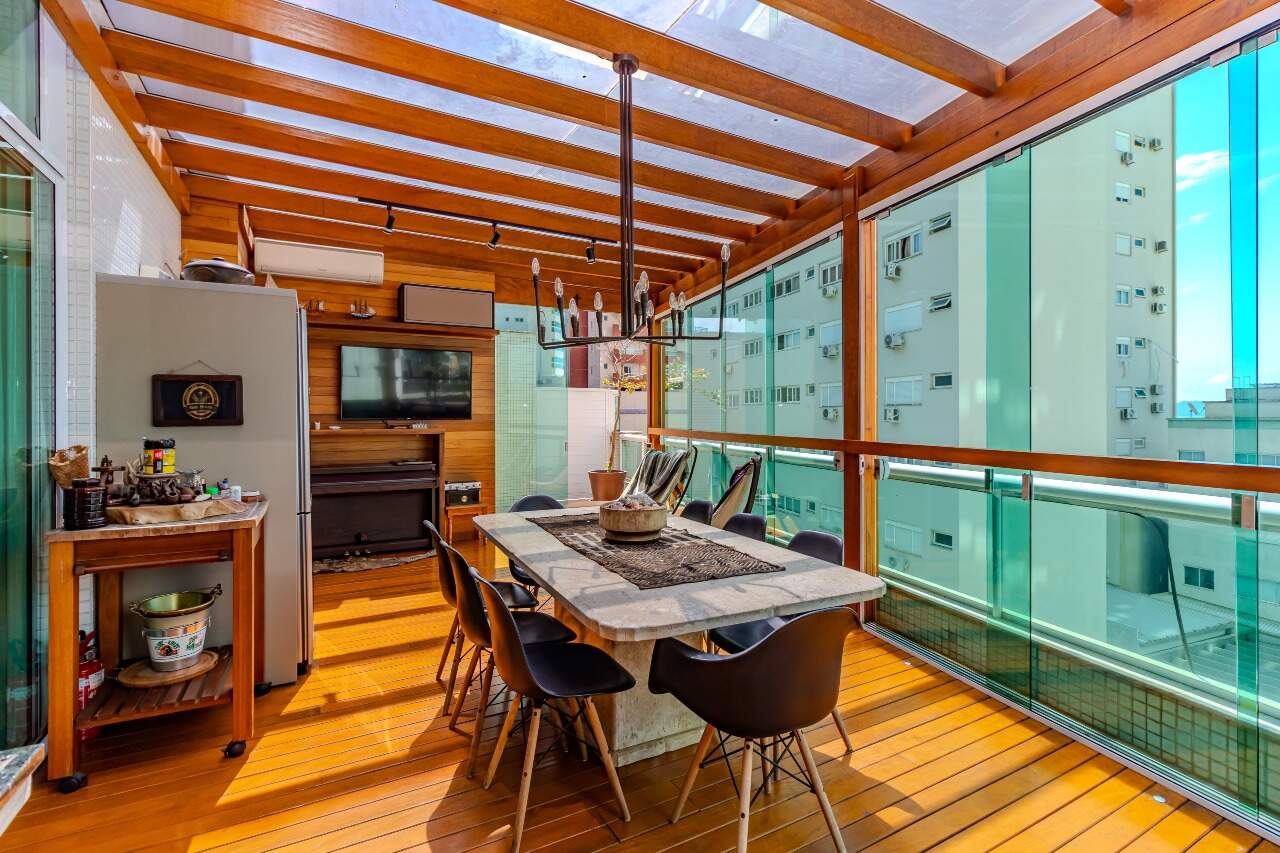 Apartamento diferenciado à venda no Centro: 