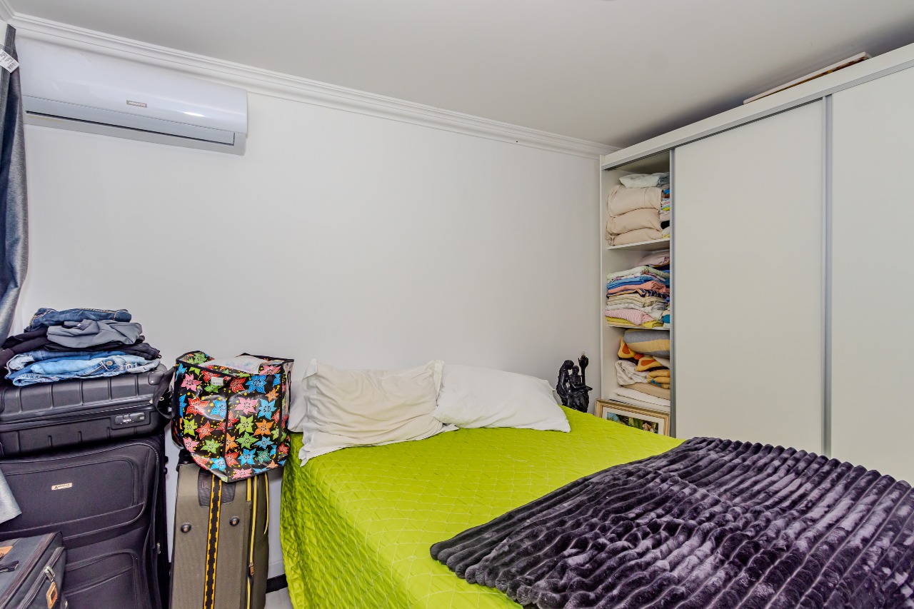 Cobertura à venda no Cabeçudas: 