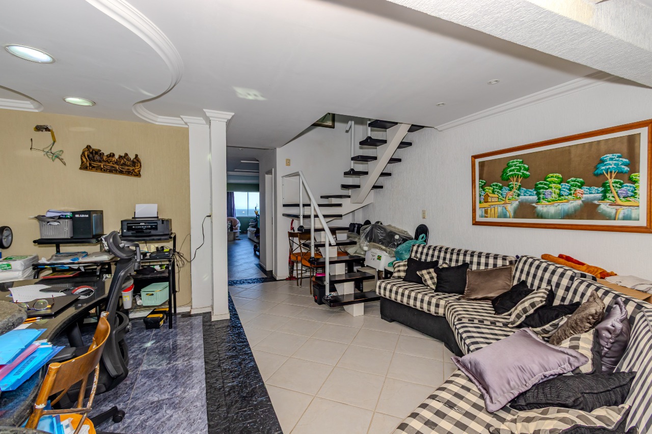 Cobertura à venda no Cabeçudas: 