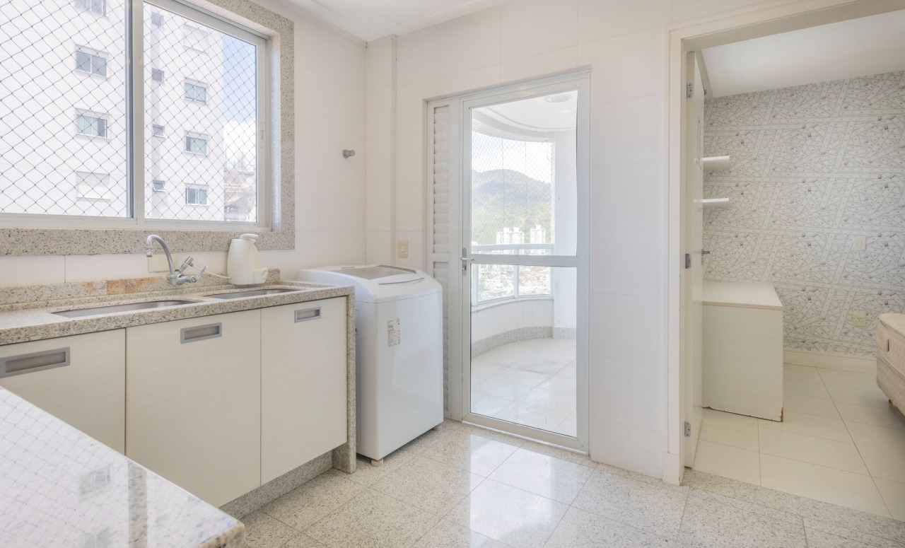 Cobertura à venda no Fazenda: 