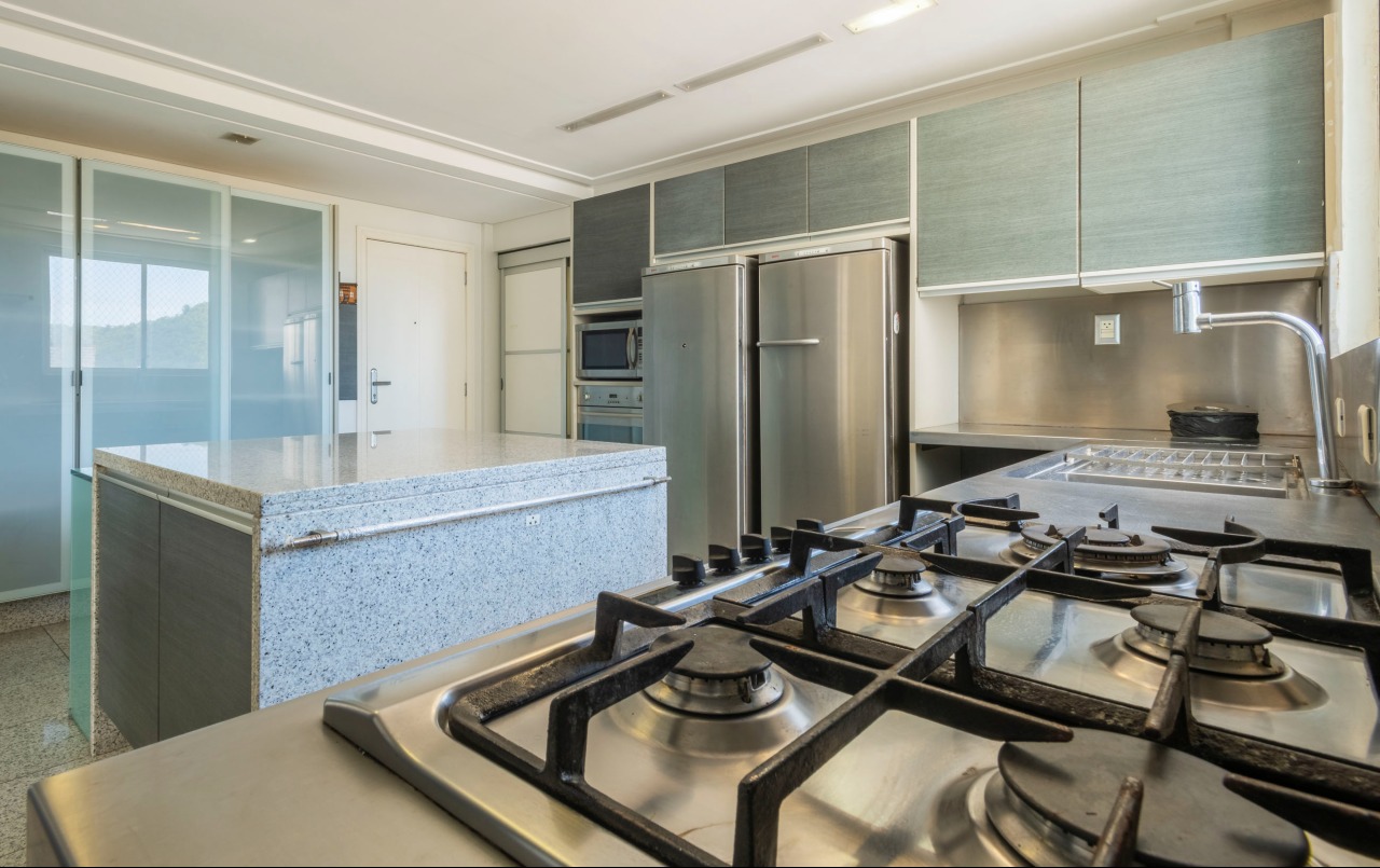 Cobertura à venda no Fazenda: 