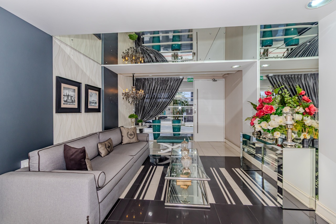 Apartamento à venda no Pioneiros: 