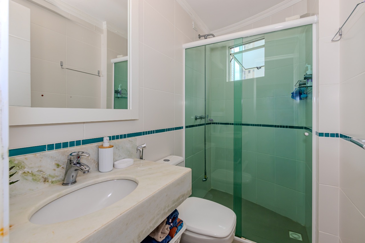 Apartamento à venda no Pioneiros: 