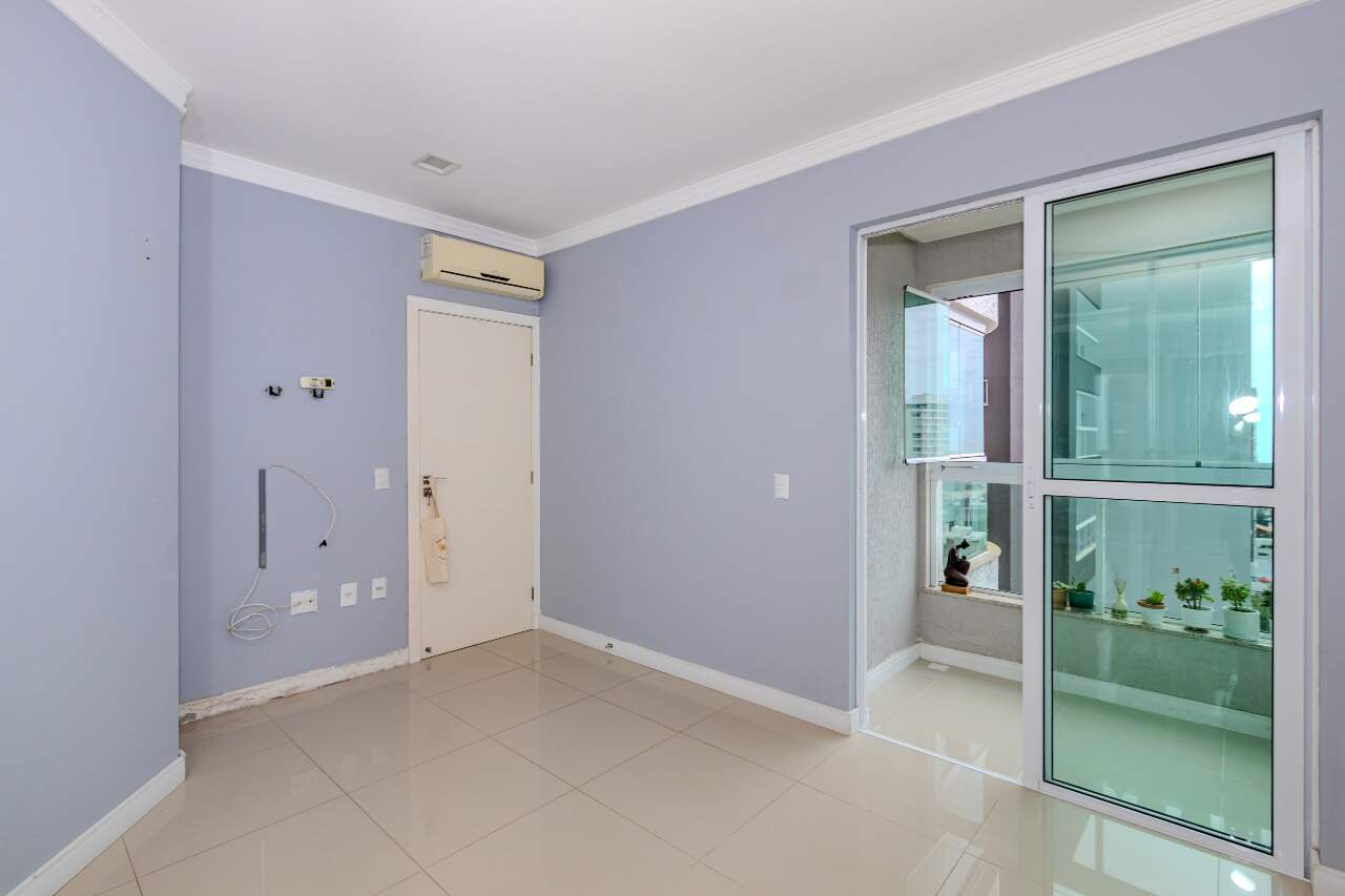 Apartamento à venda no Praia Brava: 