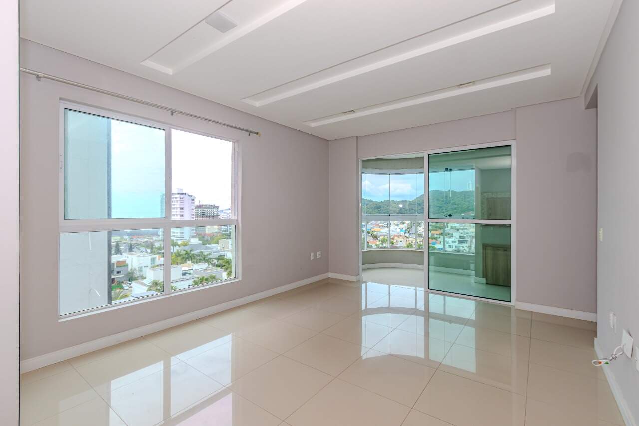 Apartamento à venda no Praia Brava: 