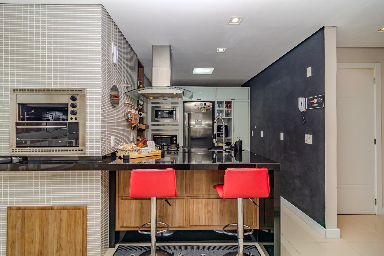 Apartamento à venda no Pioneiros: 