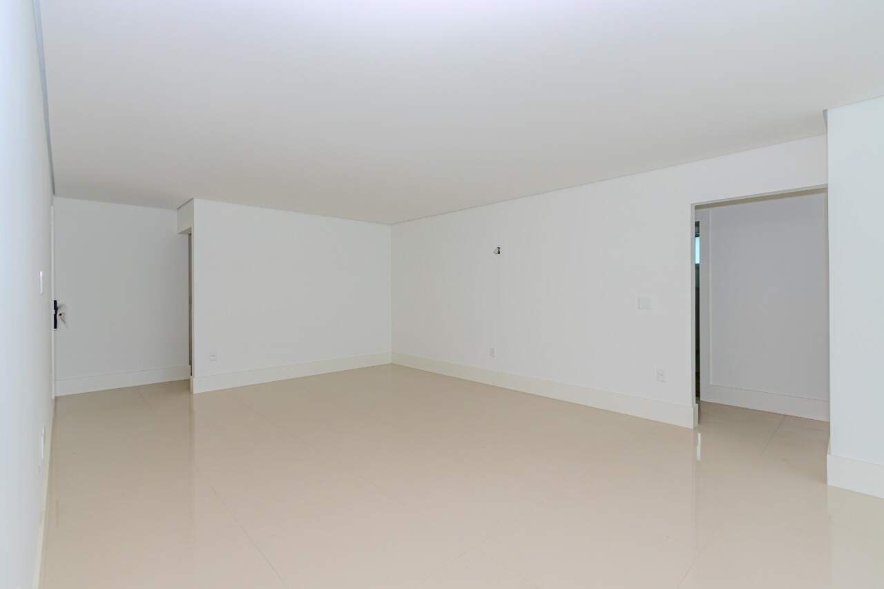 Apartamento à venda no Praia Brava: 