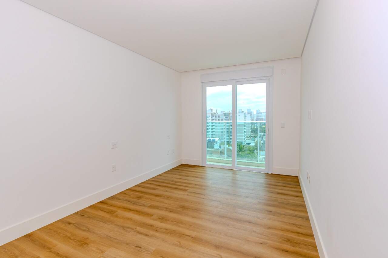 Apartamento à venda no Praia Brava: 