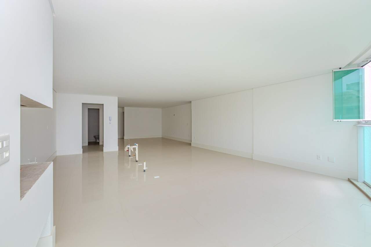 Apartamento à venda no Praia Brava: 