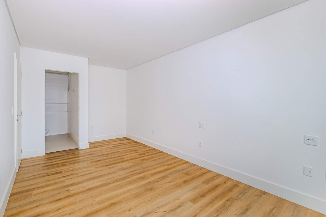 Apartamento à venda no Praia Brava: 