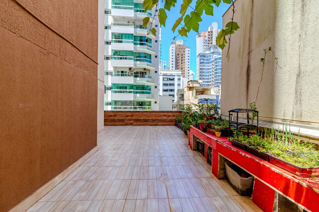 Apartamento diferenciado à venda no Centro: 