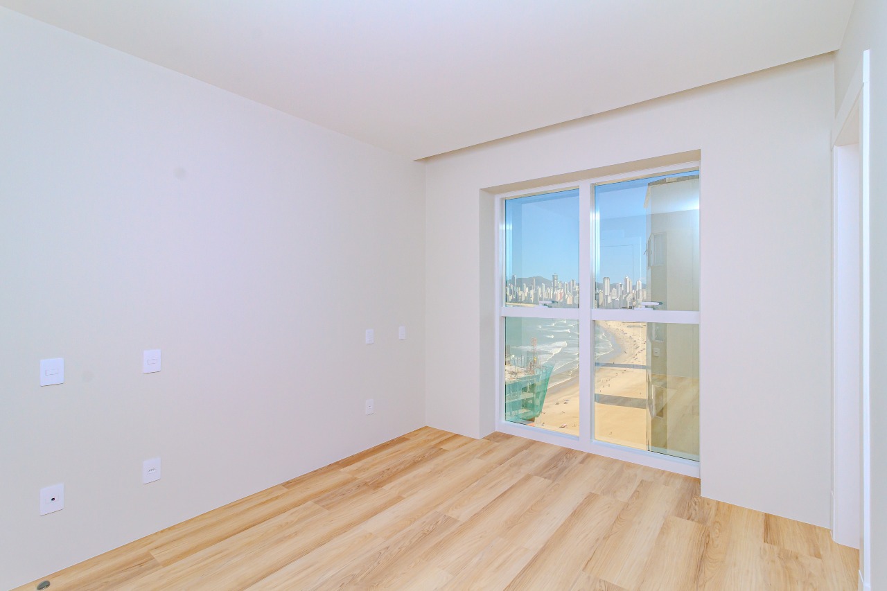 Apartamento à venda no Pioneiros: 