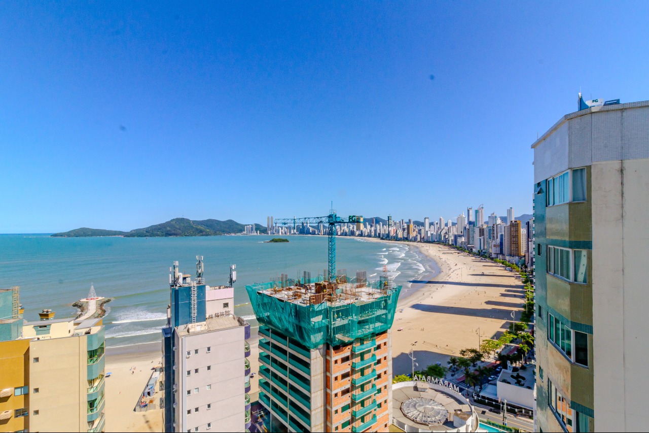 Apartamento à venda no Pioneiros: 