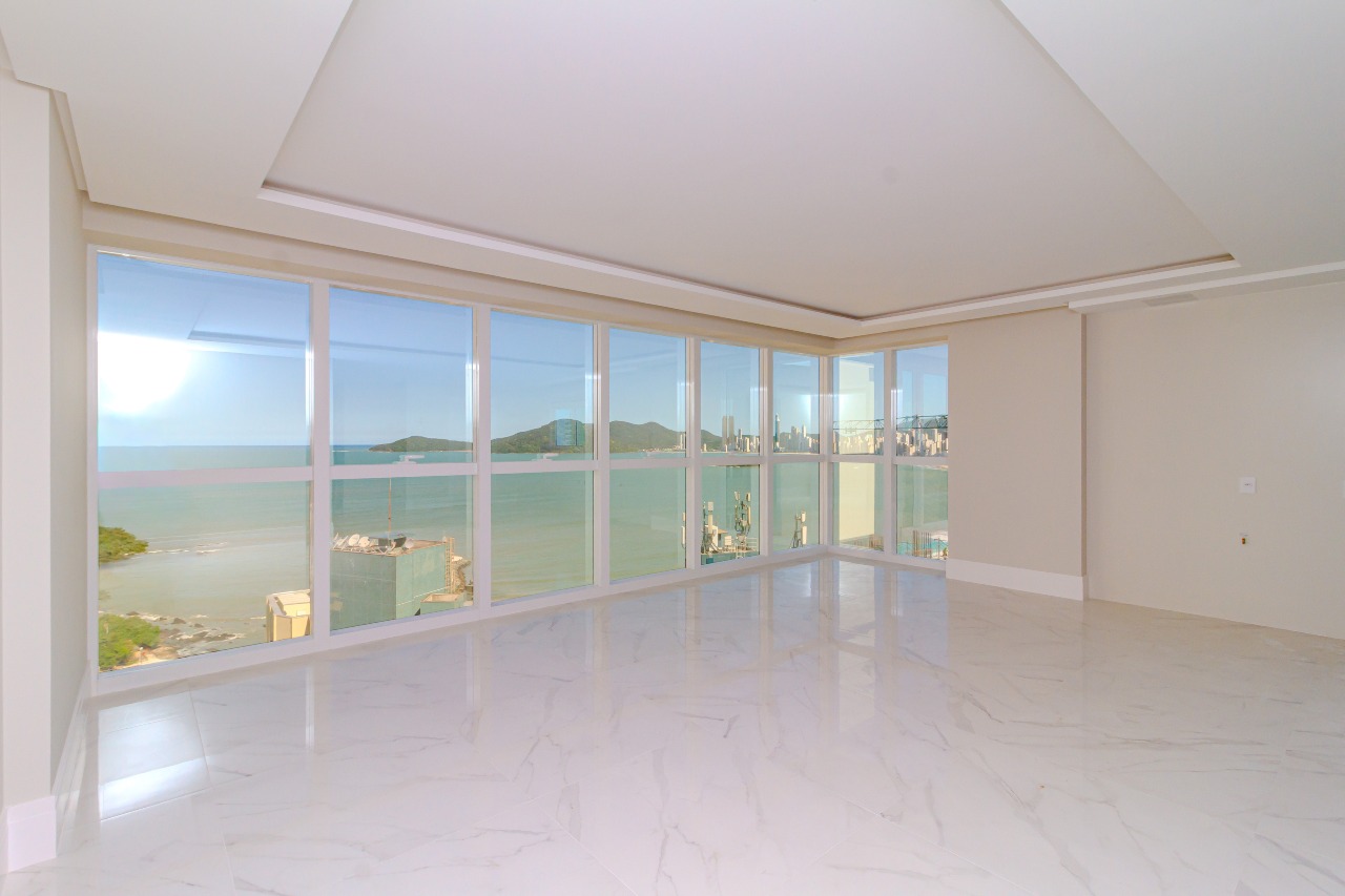 Apartamento à venda no Pioneiros: 