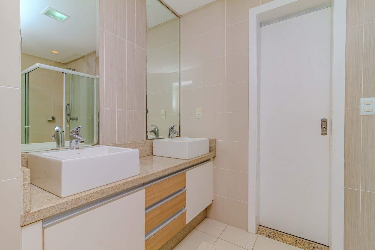 Apartamento à venda no Pioneiros: