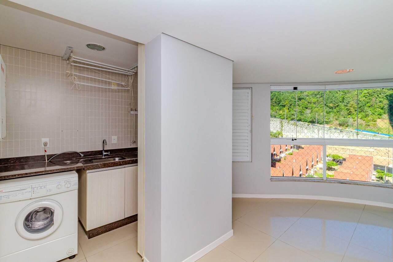 Apartamento à venda no Pioneiros: