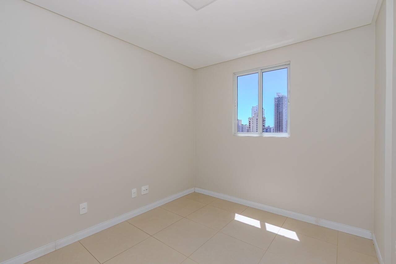 Apartamento à venda no Praia Brava: 