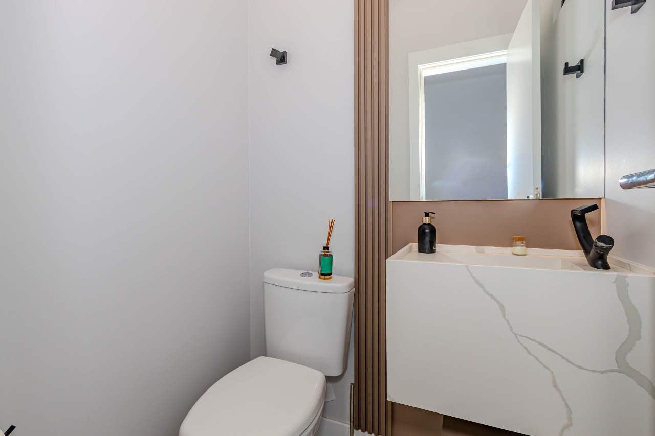 Apartamento à venda no Pioneiros: 