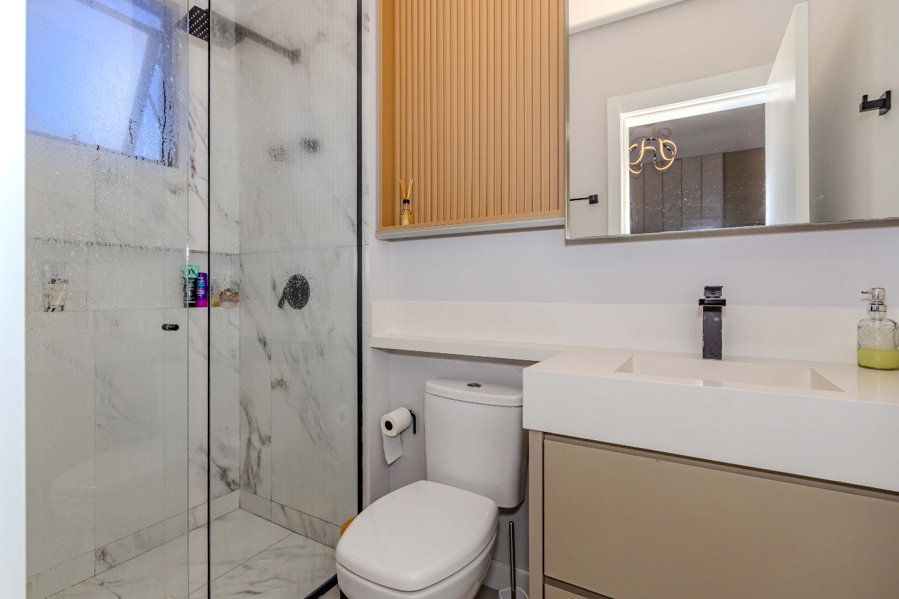 Apartamento à venda no Pioneiros: 