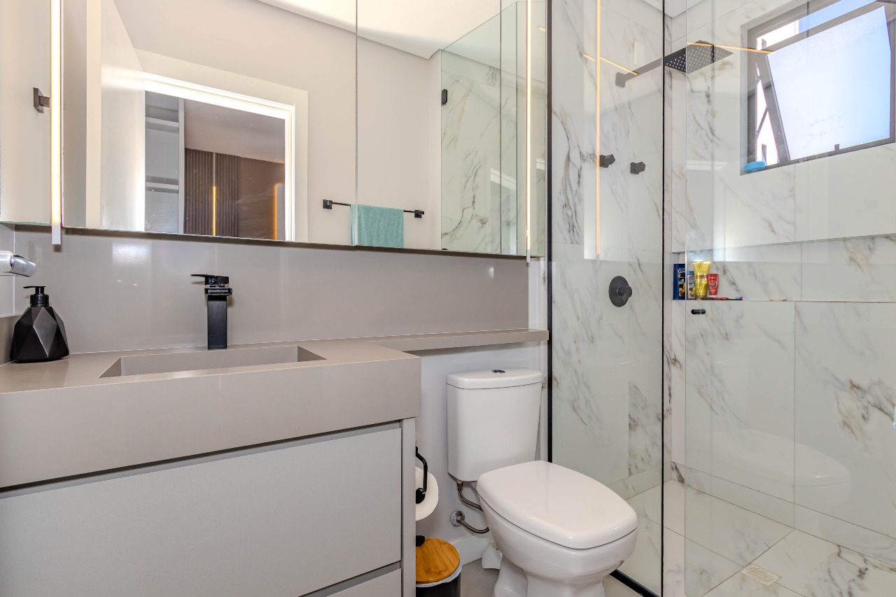 Apartamento à venda no Pioneiros: 