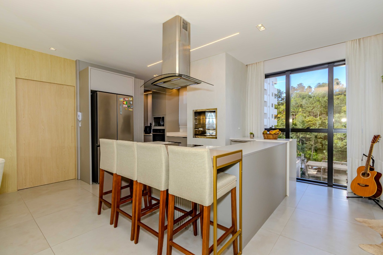 Apartamento à venda no Pioneiros: 