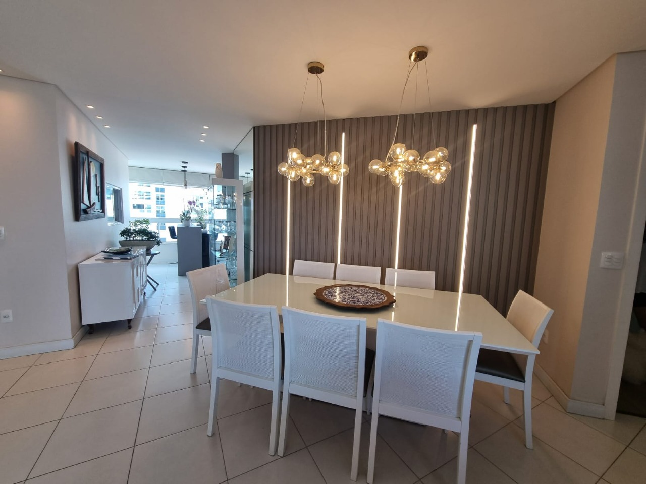 Apartamento à venda no Pioneiros: