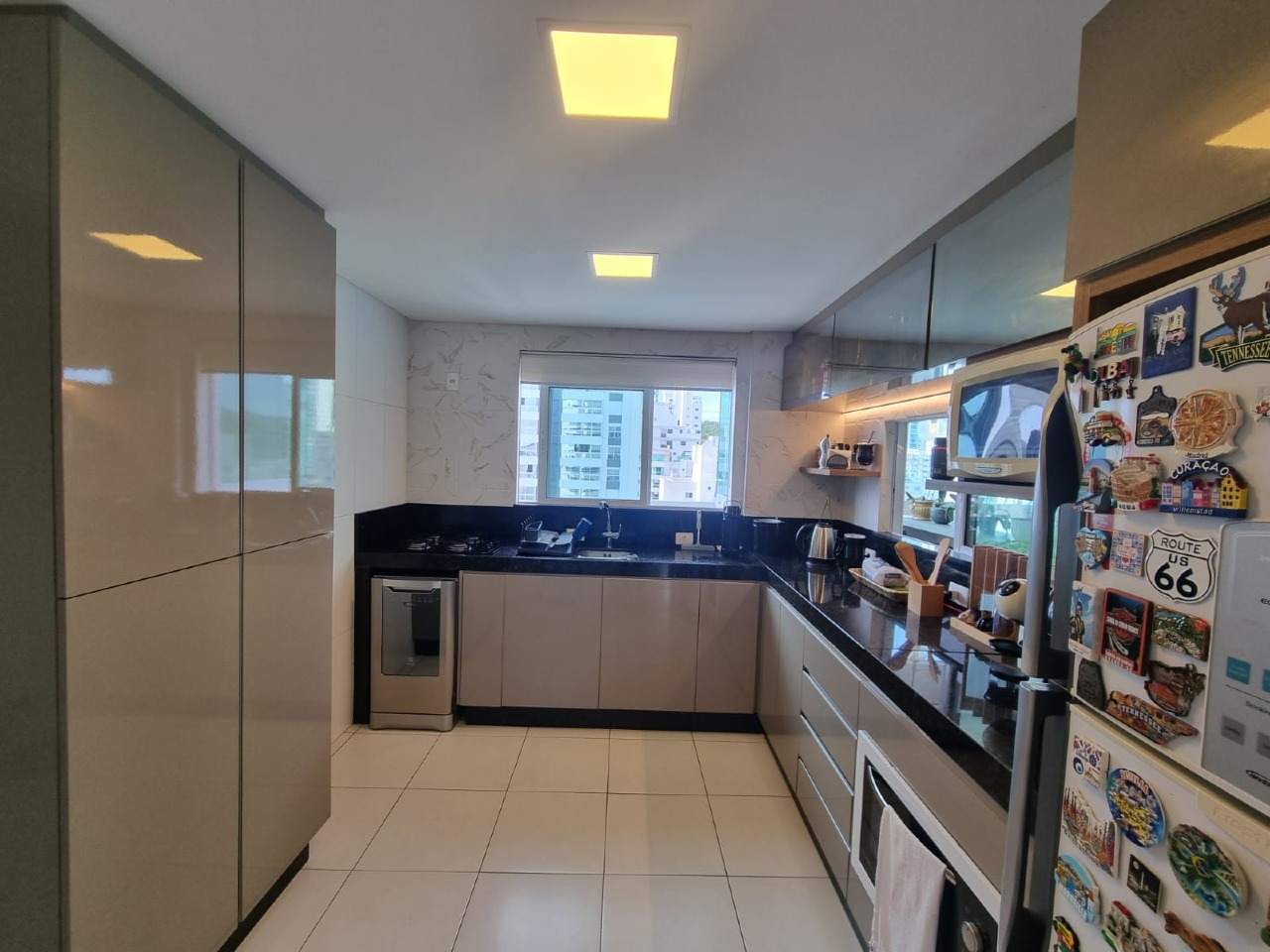 Apartamento à venda no Pioneiros: