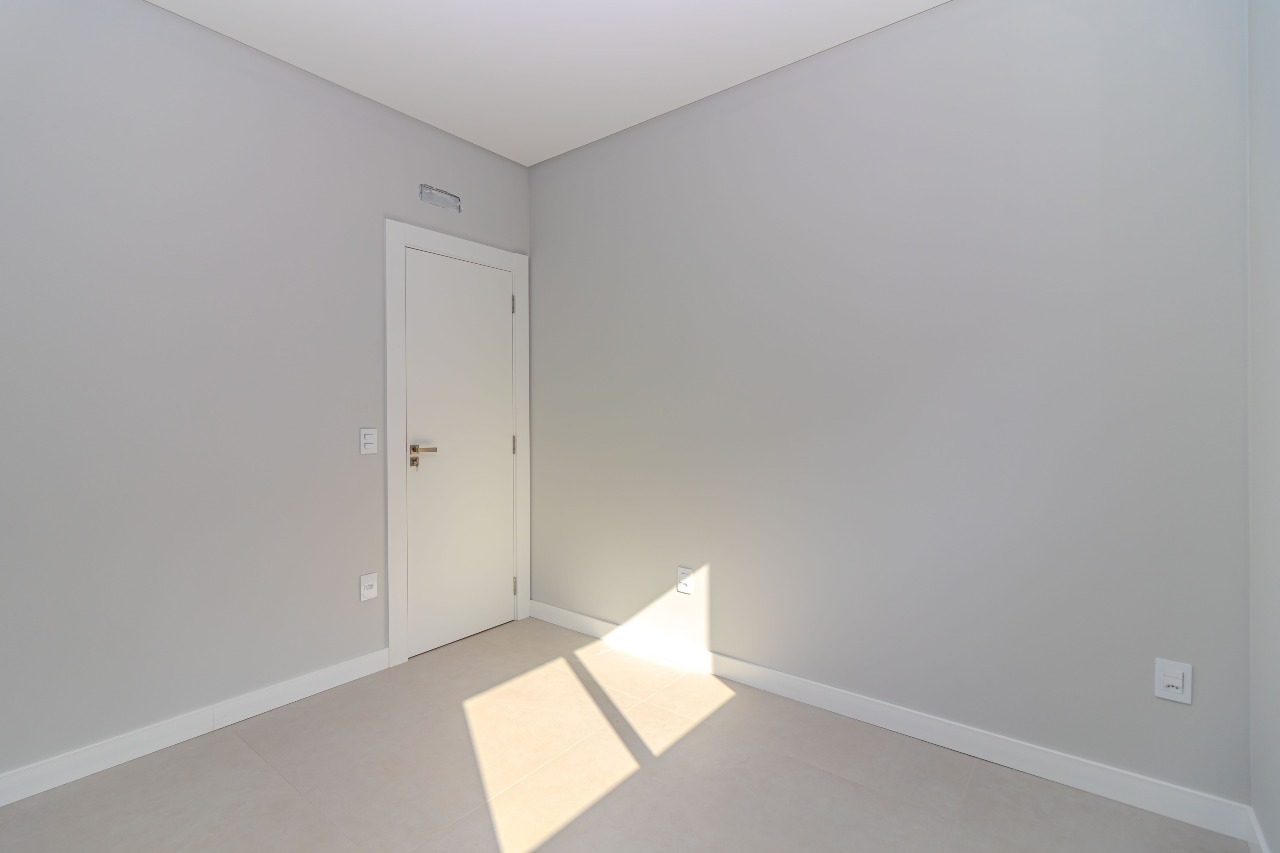 Casa de Condomínio à venda no Centro: 