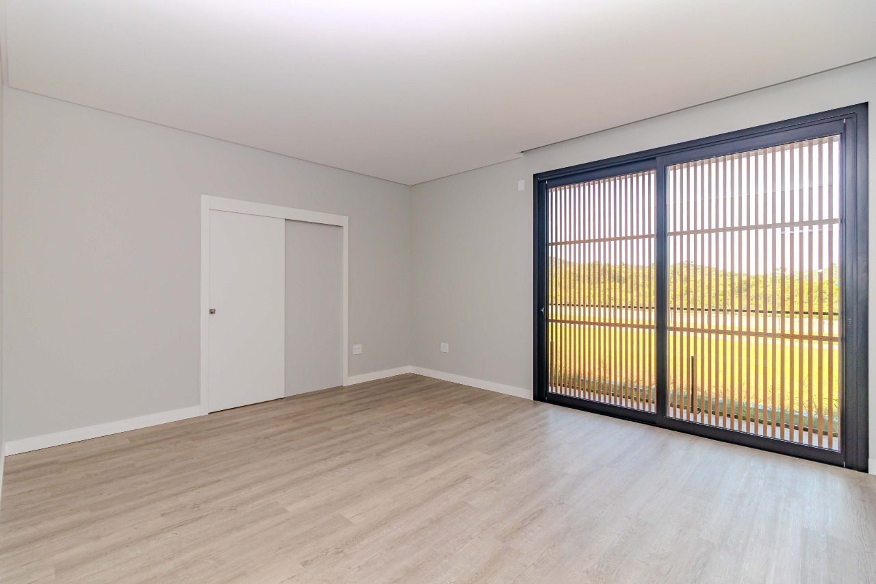 Casa de Condomínio à venda no Centro: 