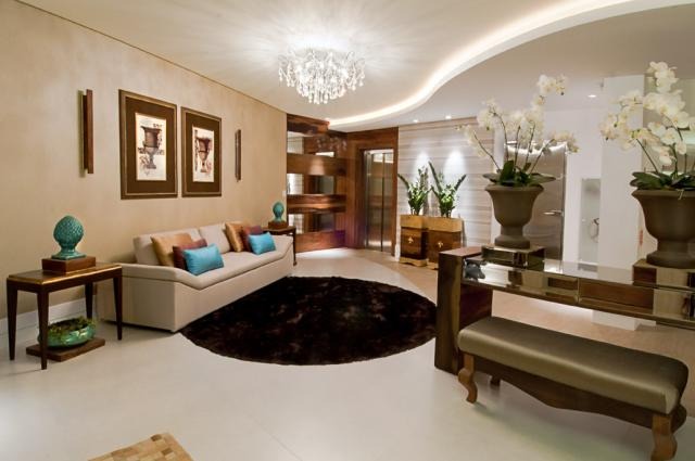Apartamento à venda no Centro: Hall social decorado