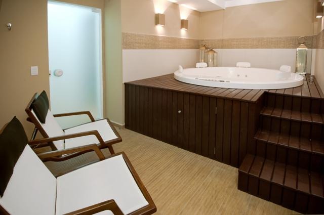 Apartamento à venda no Centro: Spa com hidromassagem