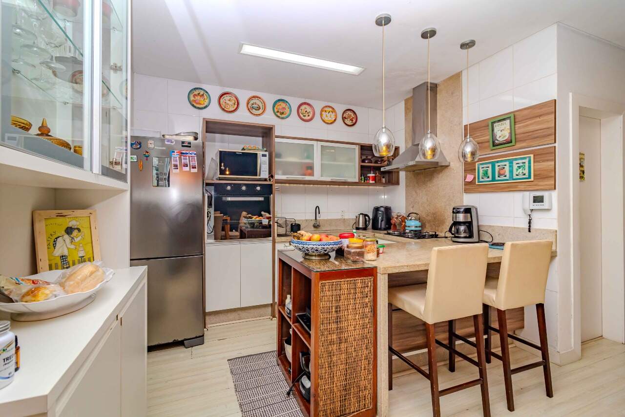 Casas à venda no Praia dos Amores: 